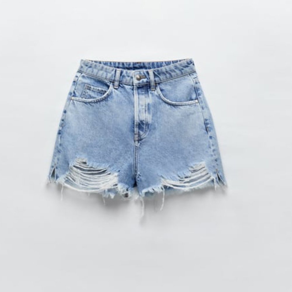 Zara high rise ripped shorts size 25